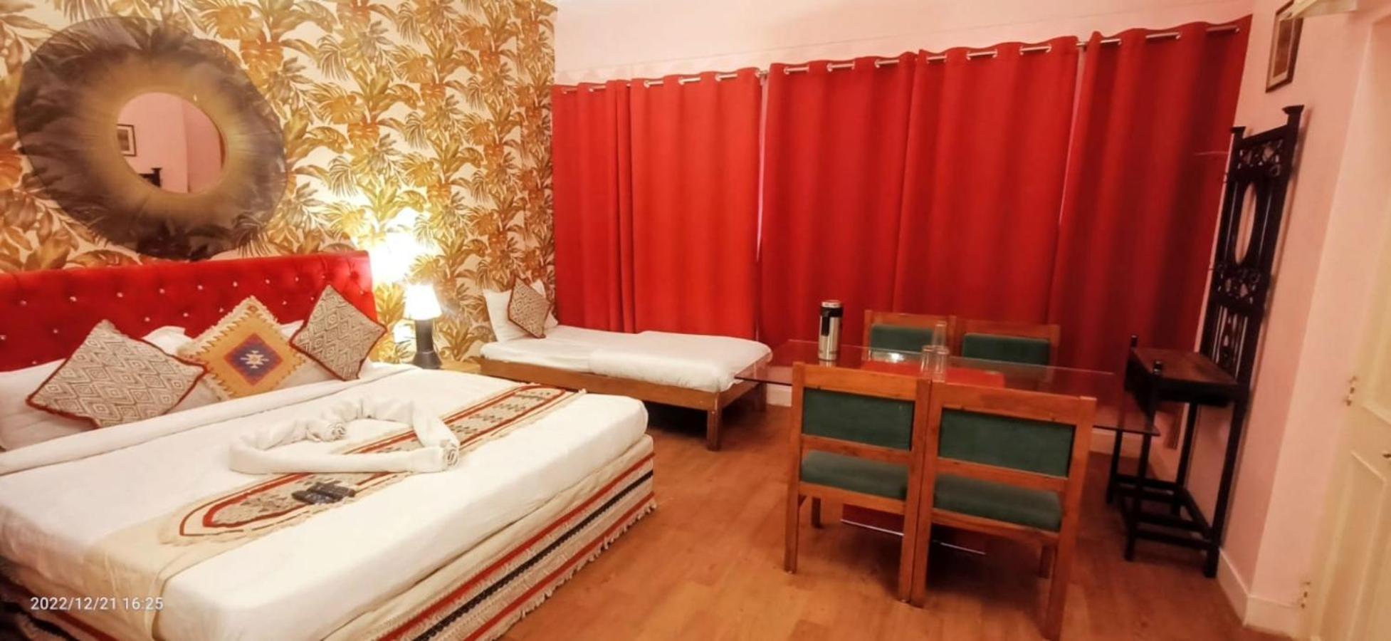 Hotel Pink Palace Divisione di Divisione di Jaipur Esterno foto